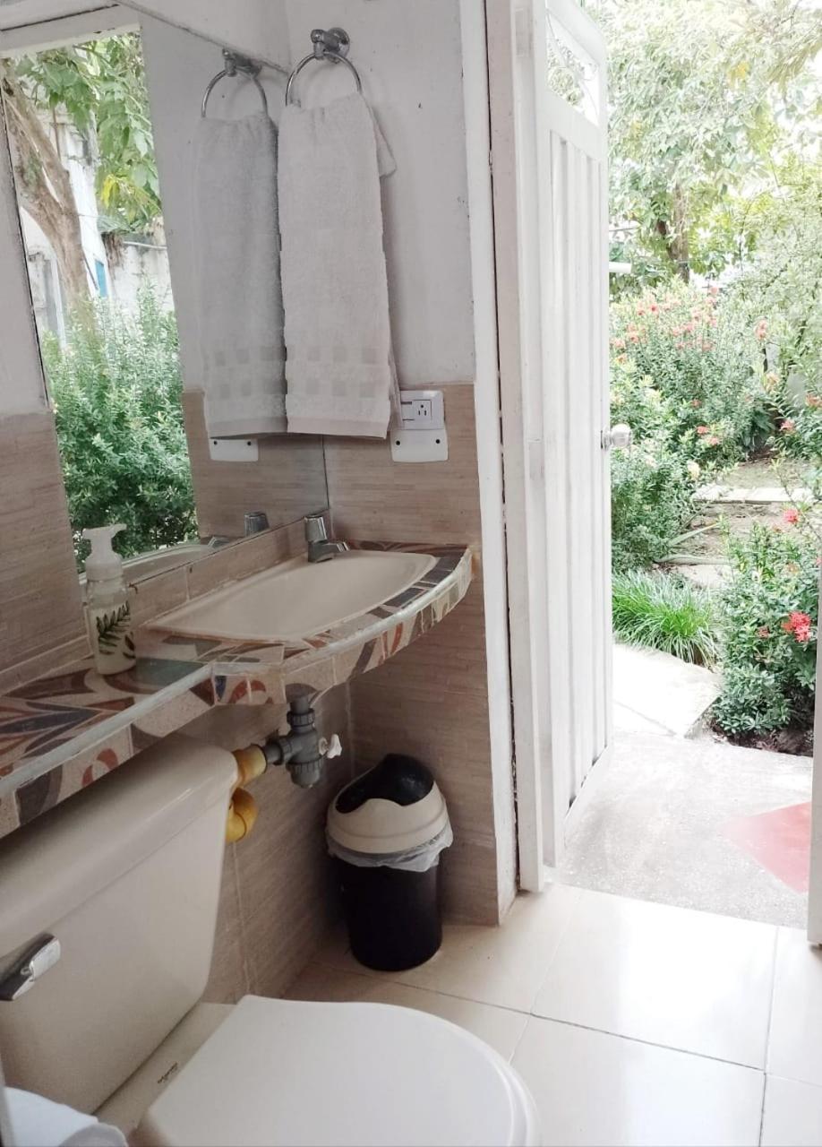 Hostal Corales Tolú Eksteriør bilde