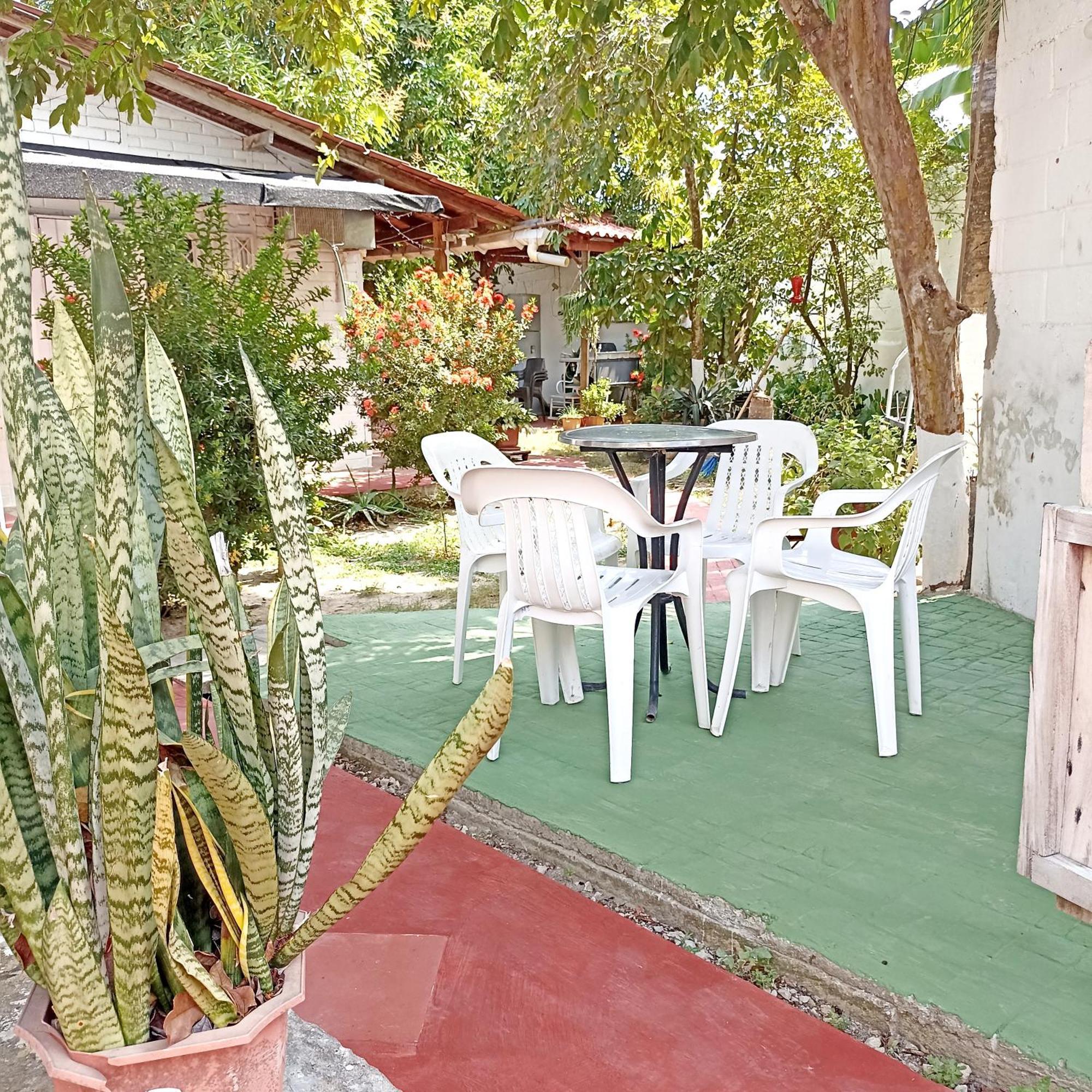 Hostal Corales Tolú Eksteriør bilde